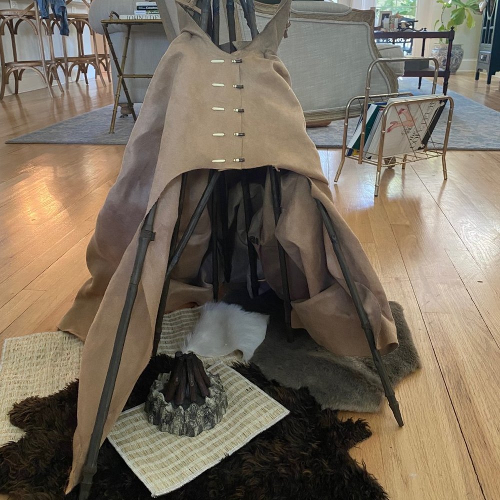 American Girl Kaya’s Tepee & Outfits